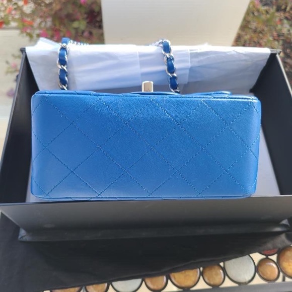 Chanel 22 Series Blue Lambskin Mini Crossbody Square w Silver FULL SET - Picture 4 of 9